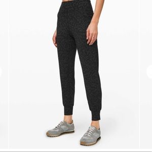 Lululemon Align Joggers Camo Size 6